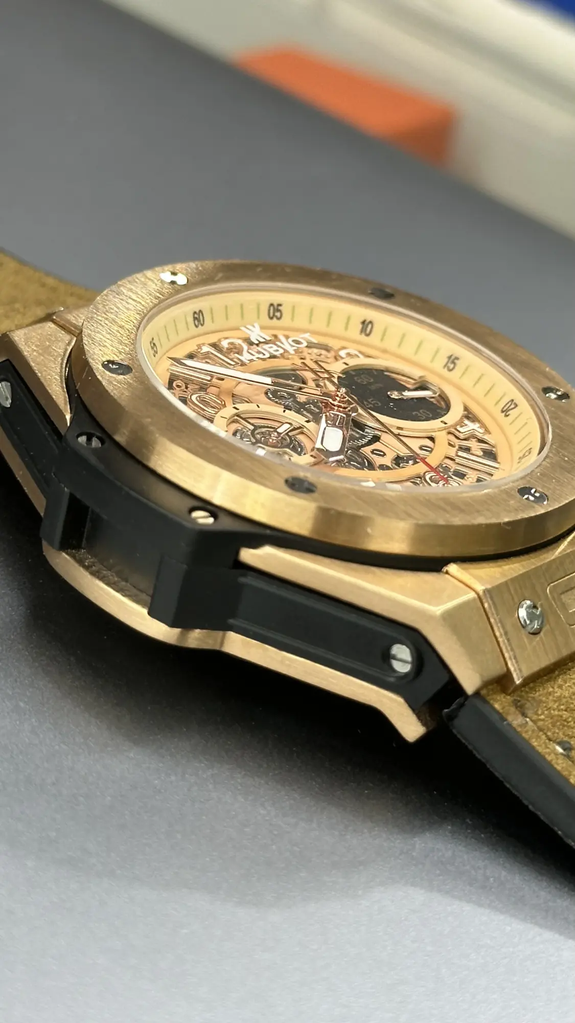 Hublot Big Bang Unico King Gold 42 mm