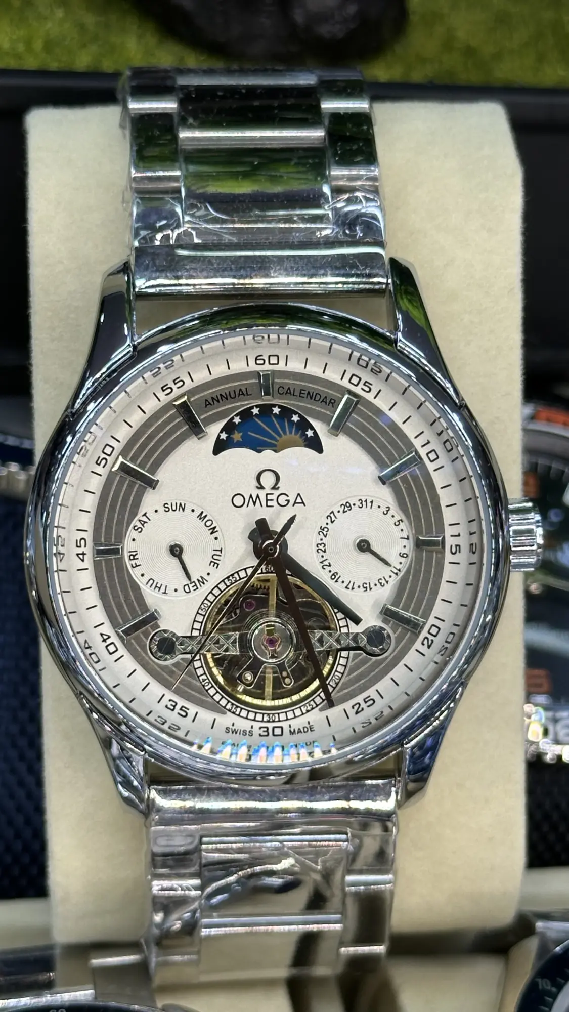 Omega Constellation Globemaster