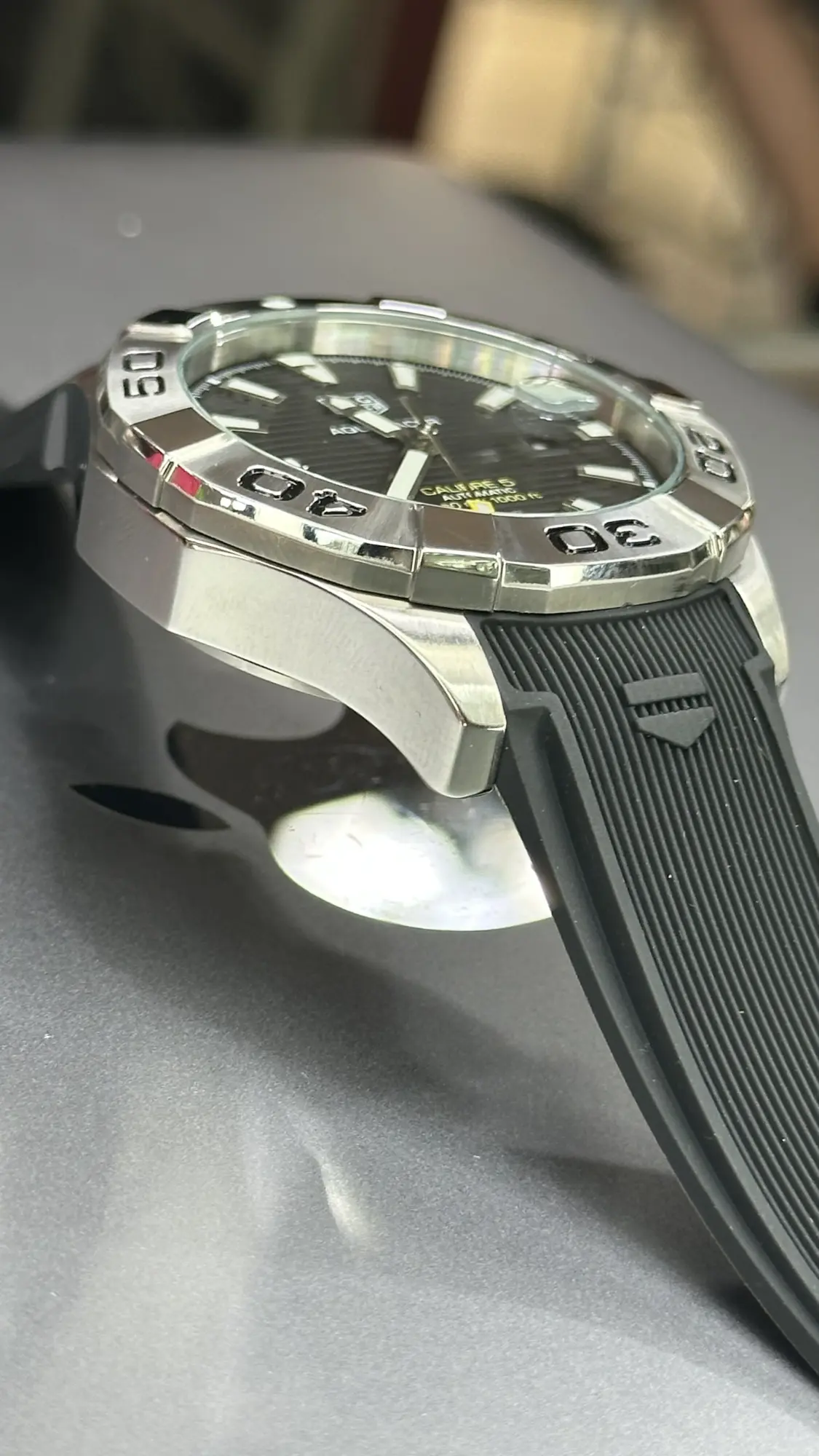 TAG heuer aquarecer calibre 5