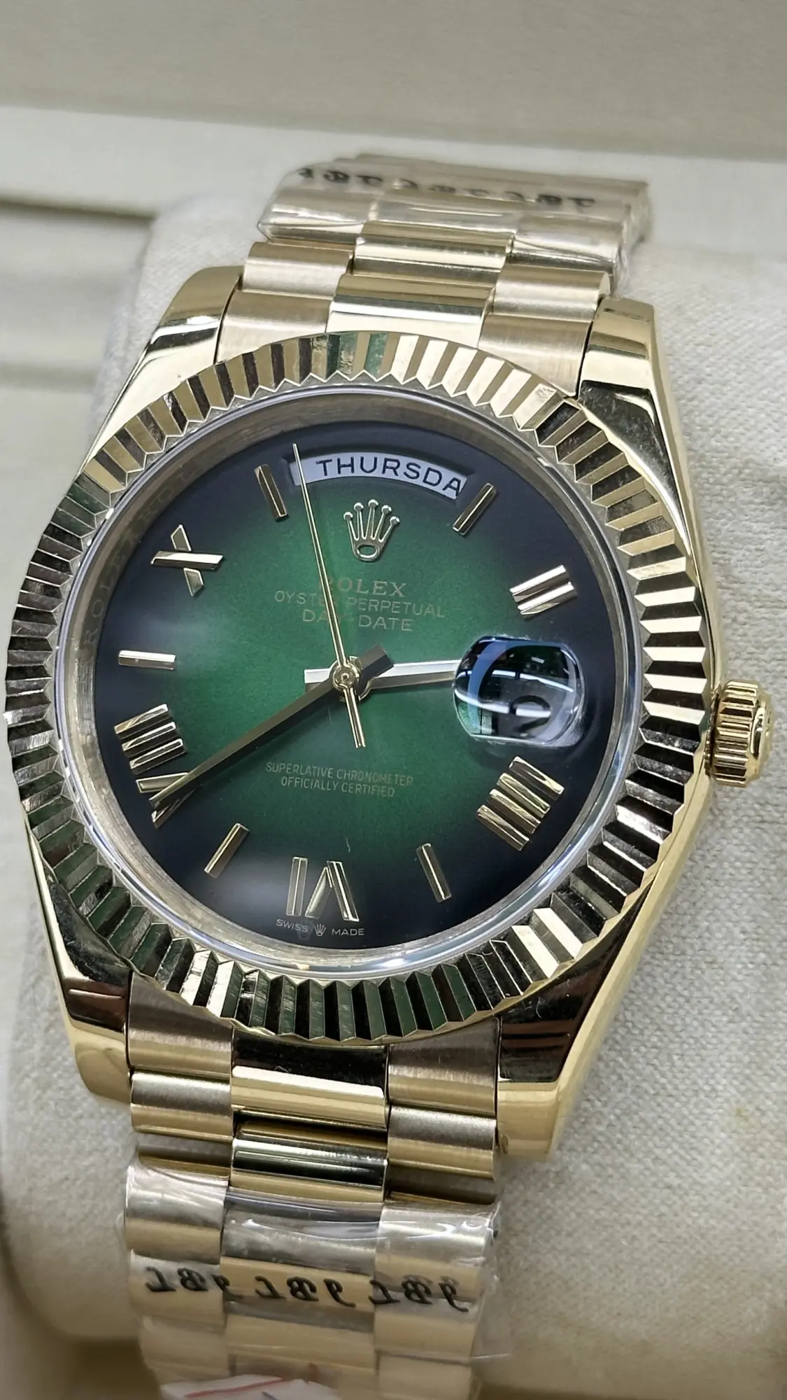 Rolex Day-Date 40mm 228238 Green Dial