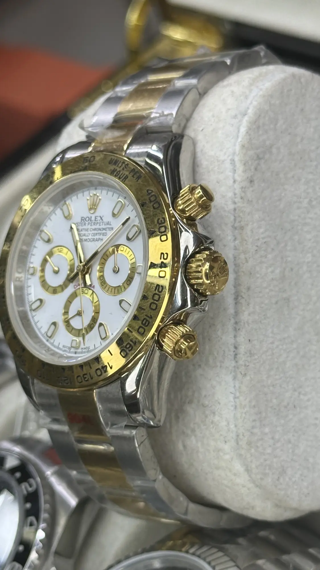 Rolex Daytona 116503 40mm white dial