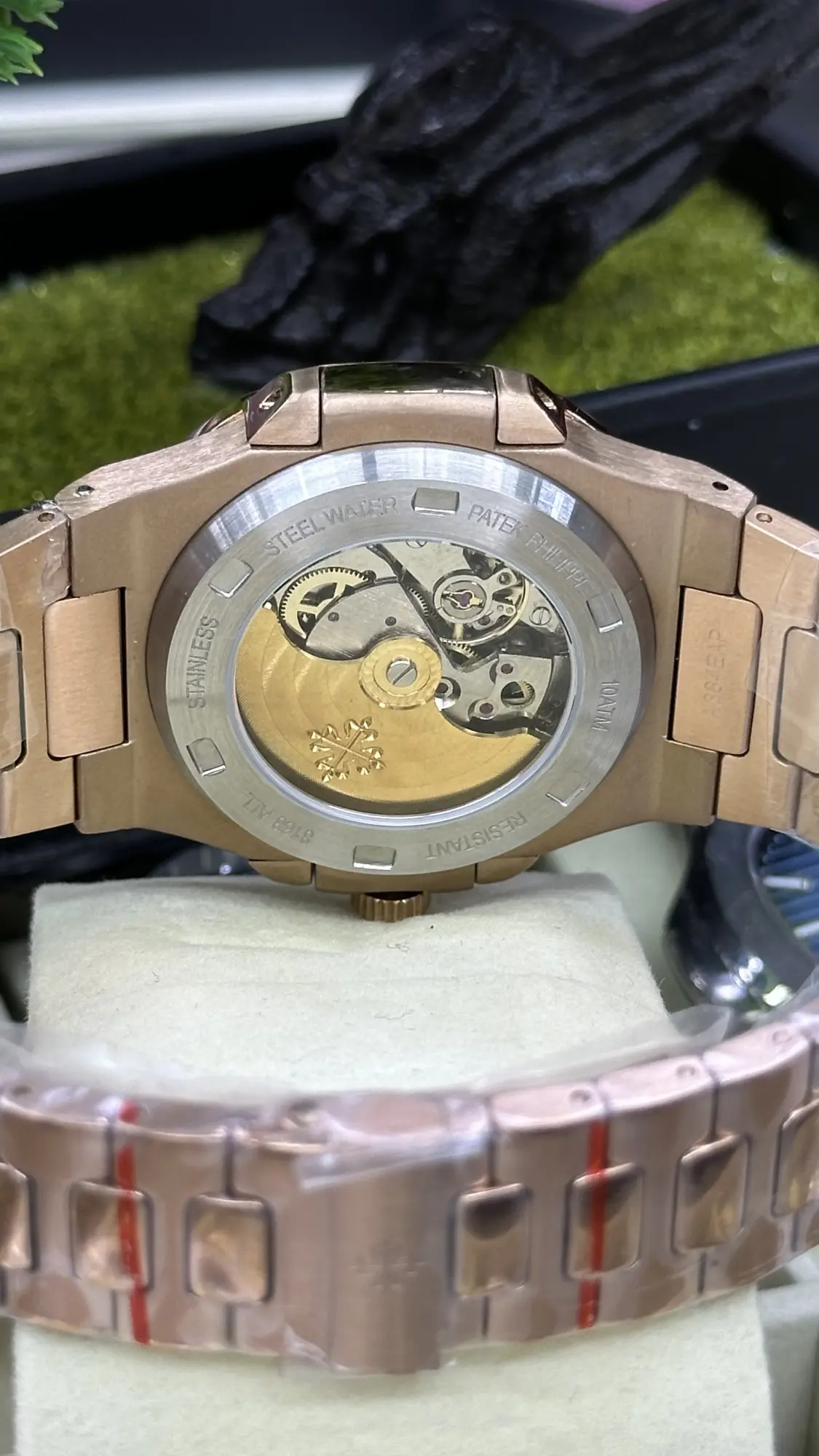 Patek Philippe Nautilus 5711R-001 White Dial