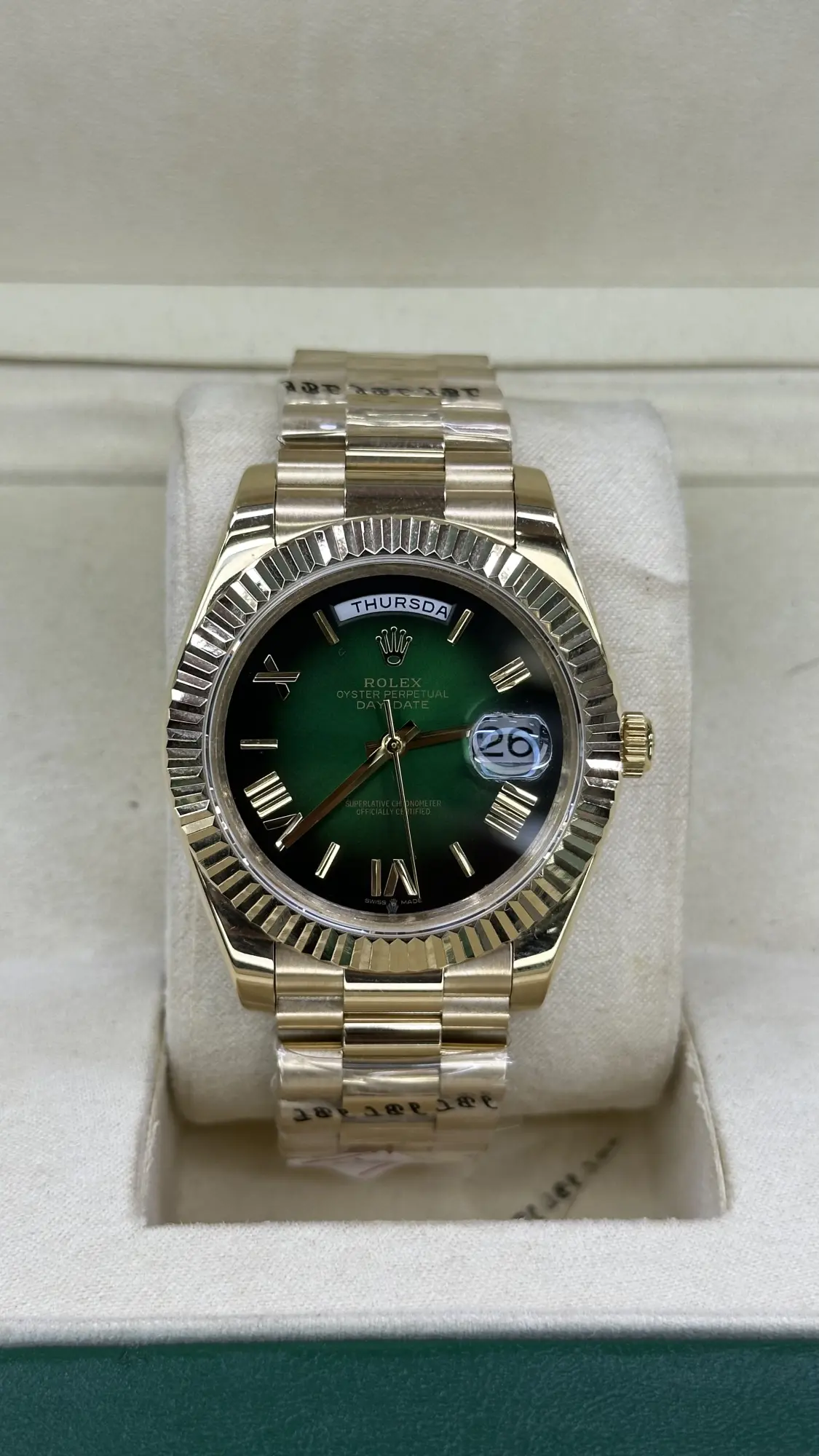 Rolex Day-Date 40mm 228238 Green Dial
