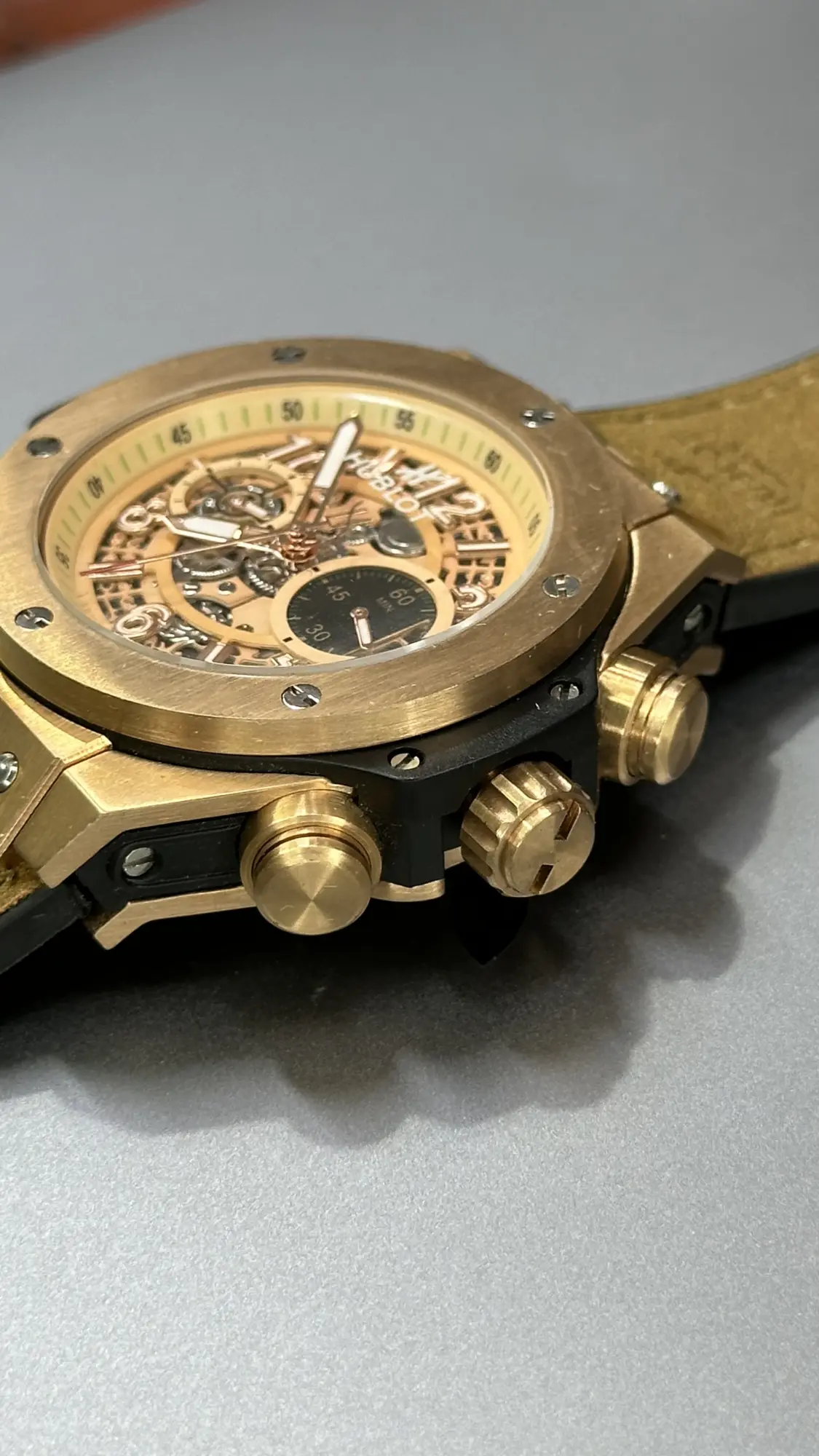 Hublot Big Bang Unico King Gold 42 mm