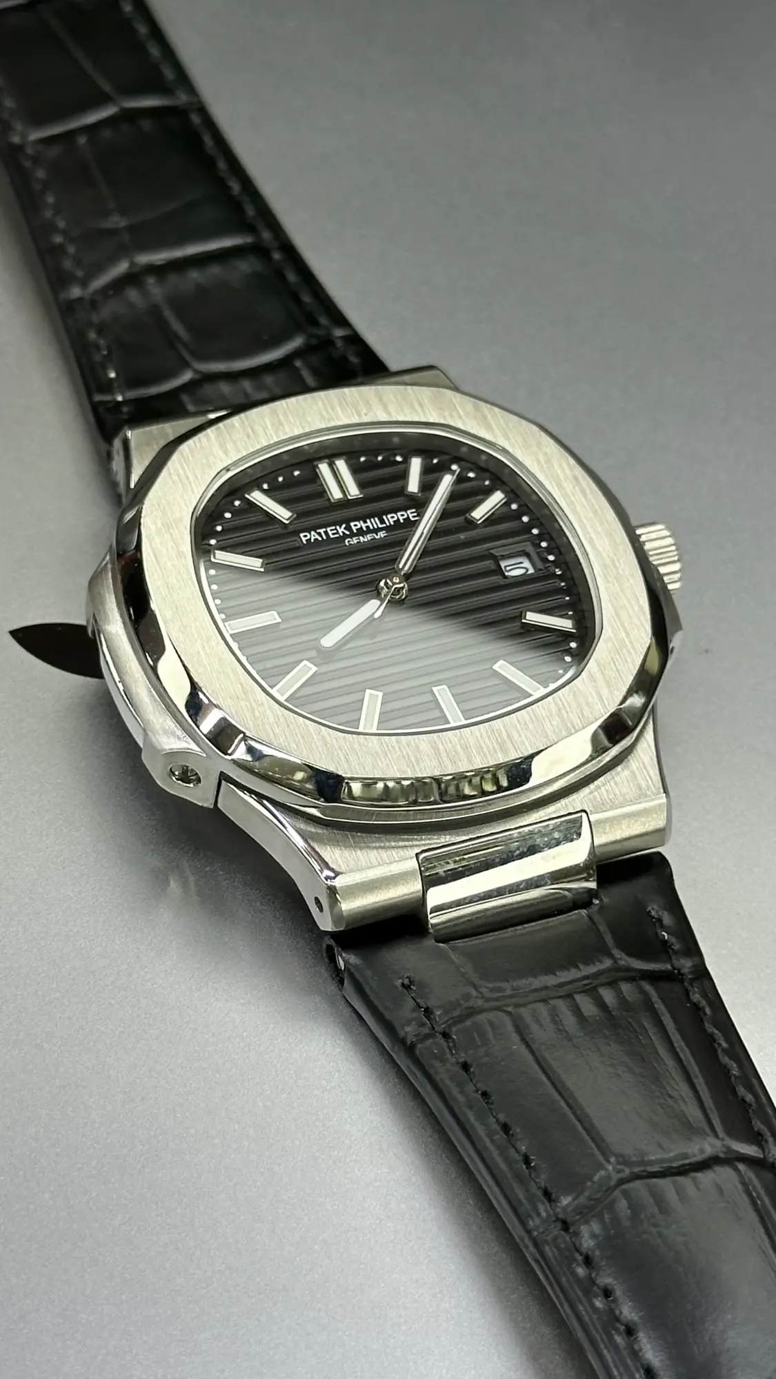 Patek Philippe Nautilus 5711G-001