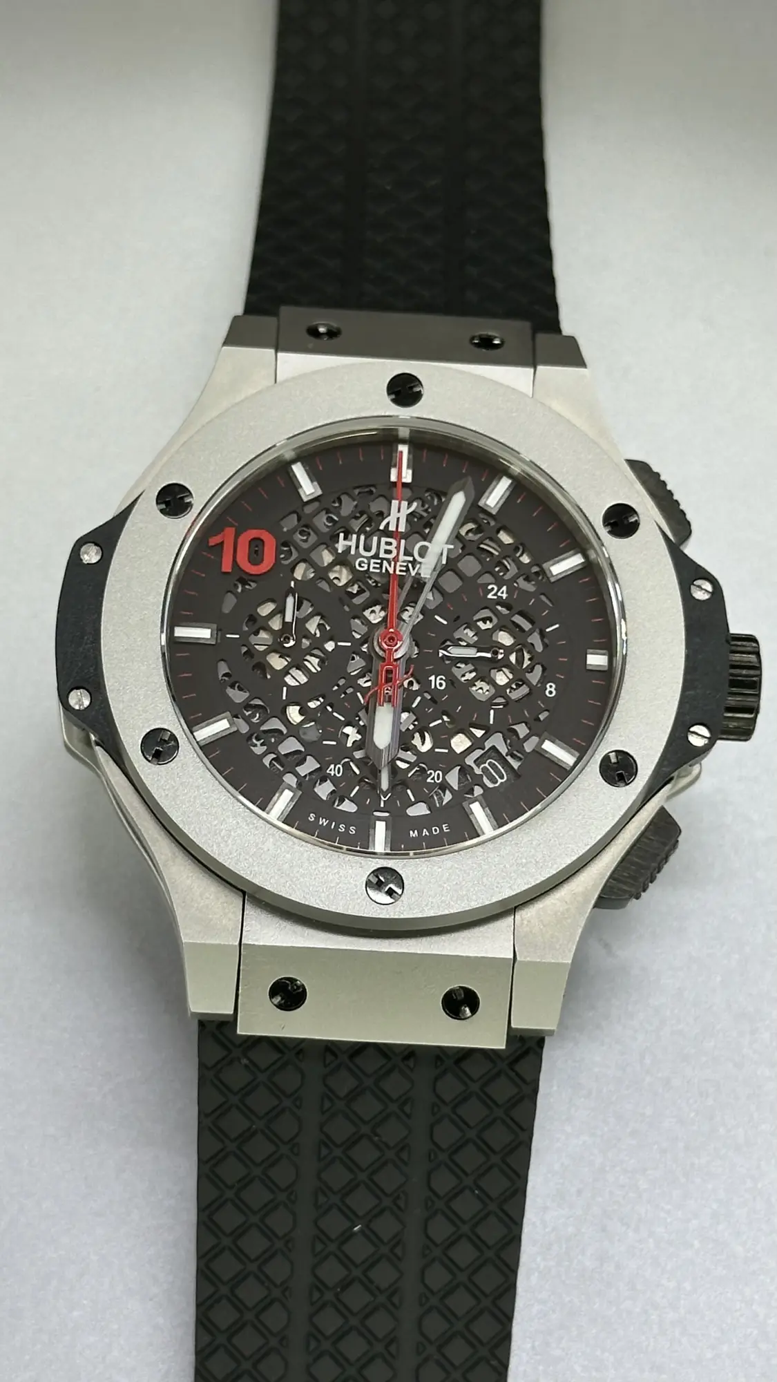 Hublot Red Dot Bang Hour Glass Limited Edition Singapore 10th