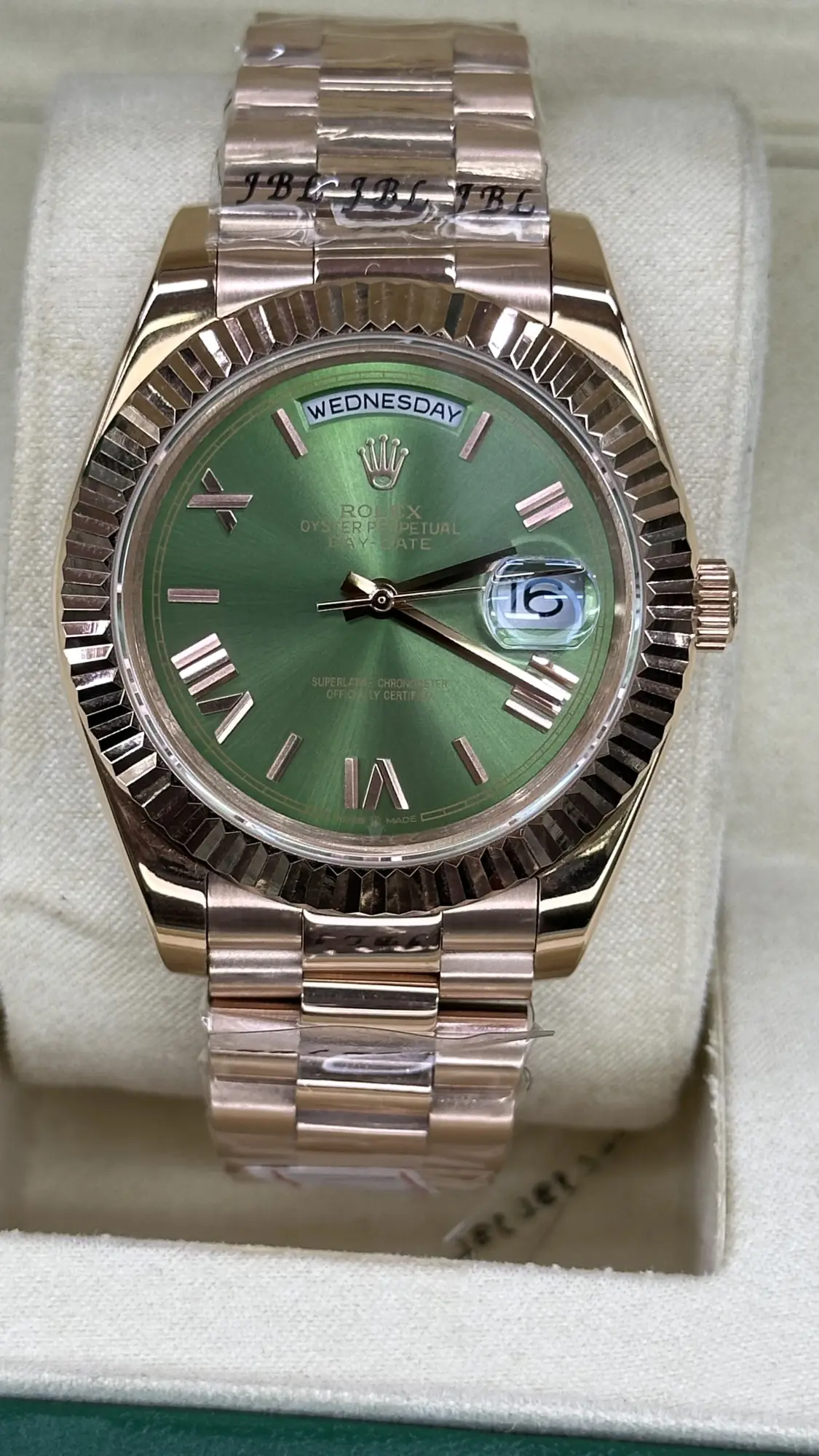 Rolex Day-Date 40mm Everose gold M228235-0025