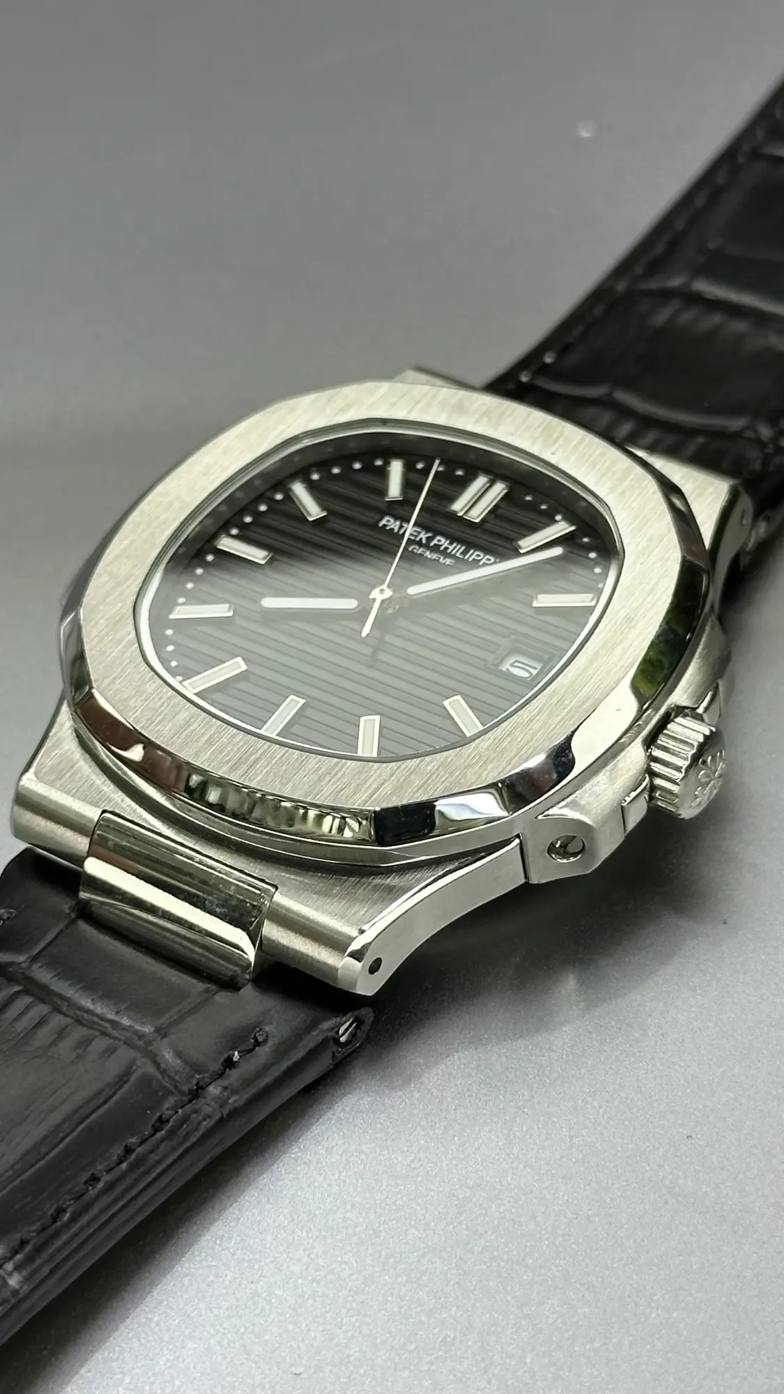 Patek Philippe Nautilus 5711G-001