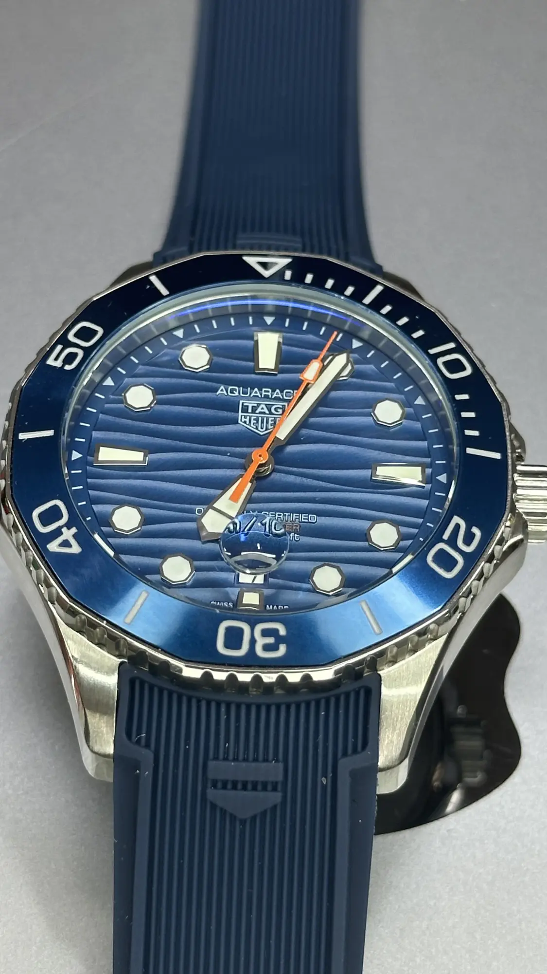 TAG Heuer Aquaracer Professional 300 Date - Blue