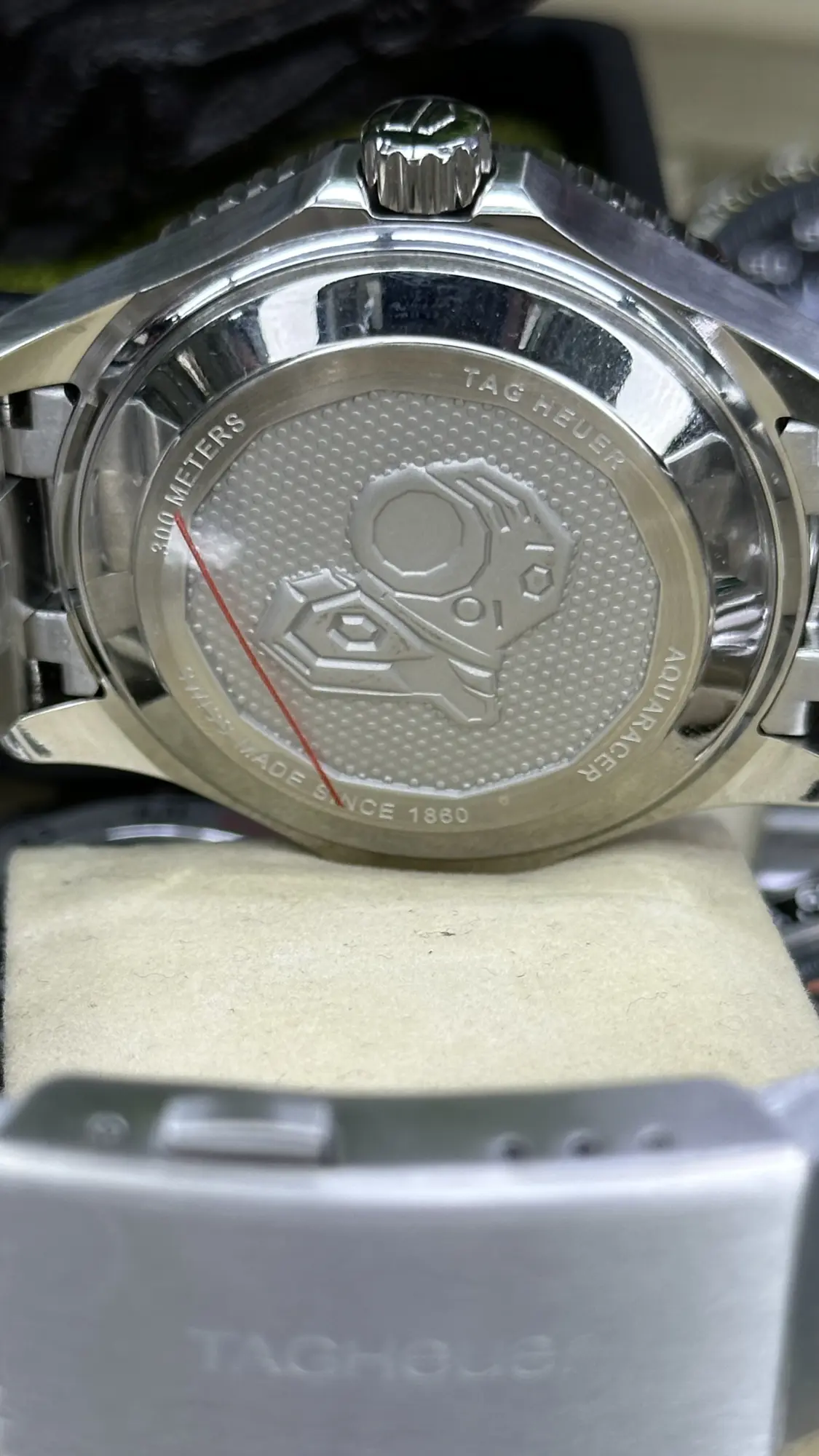 TAG Heuer Professional 300 Date Aquaracer