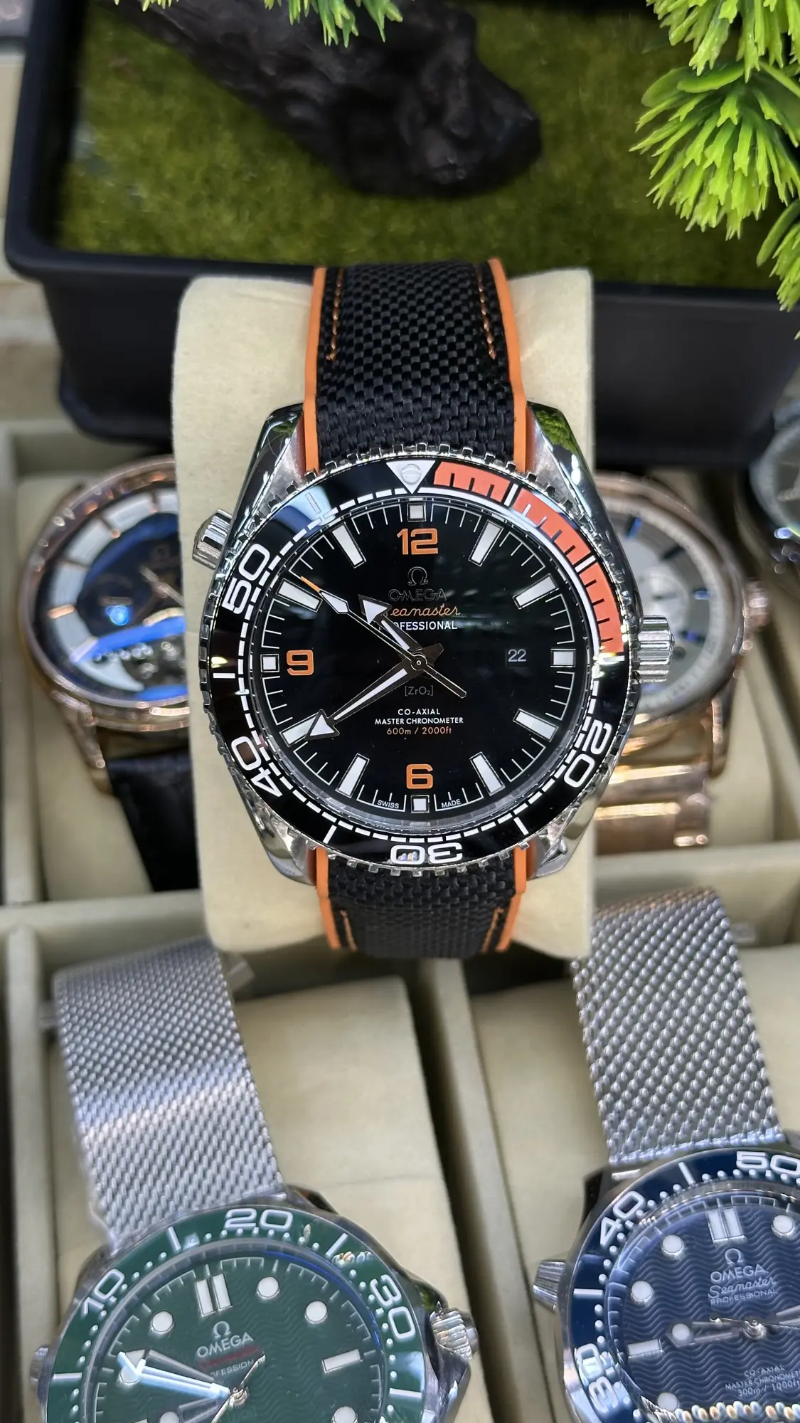 Omega Seamaster Planet Ocean 600m Co-Axial