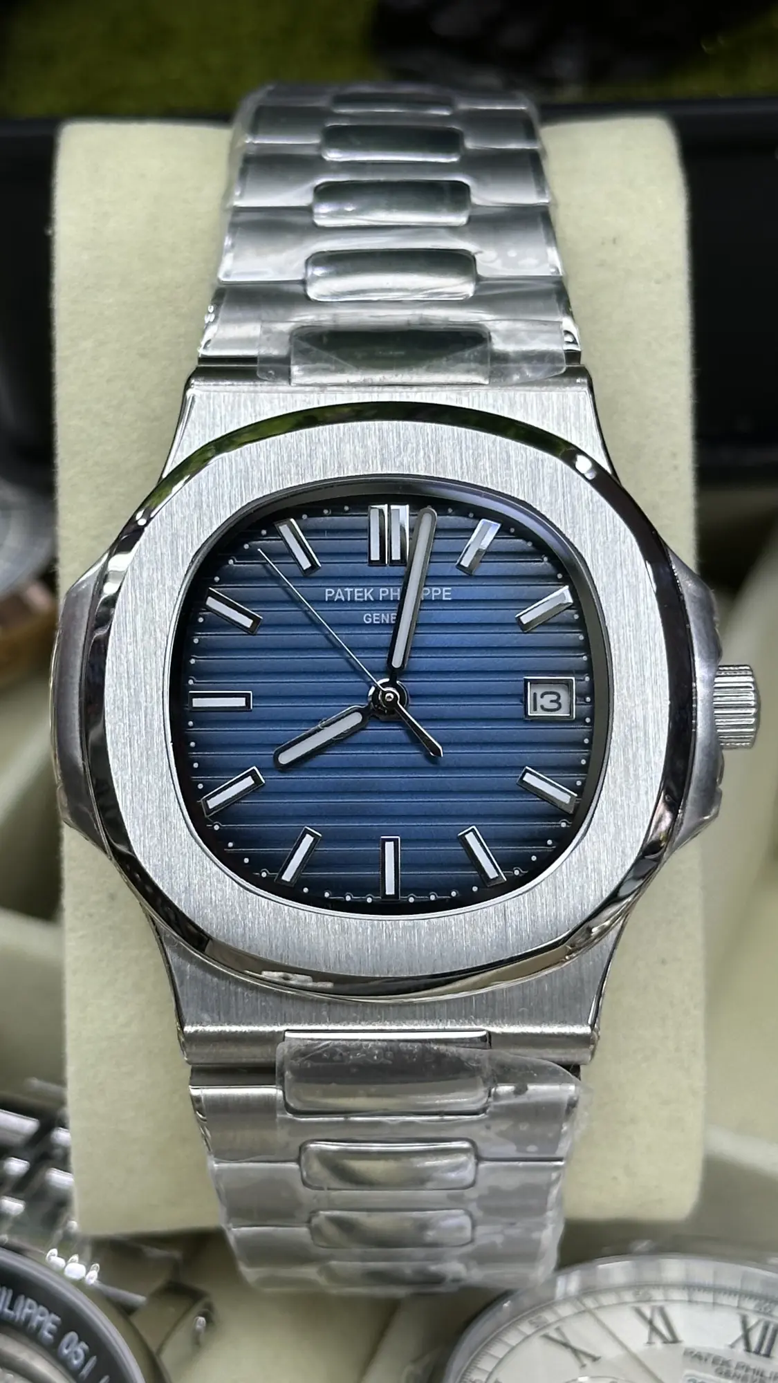 Patek Phillipe Nautilus 5712 Geneve