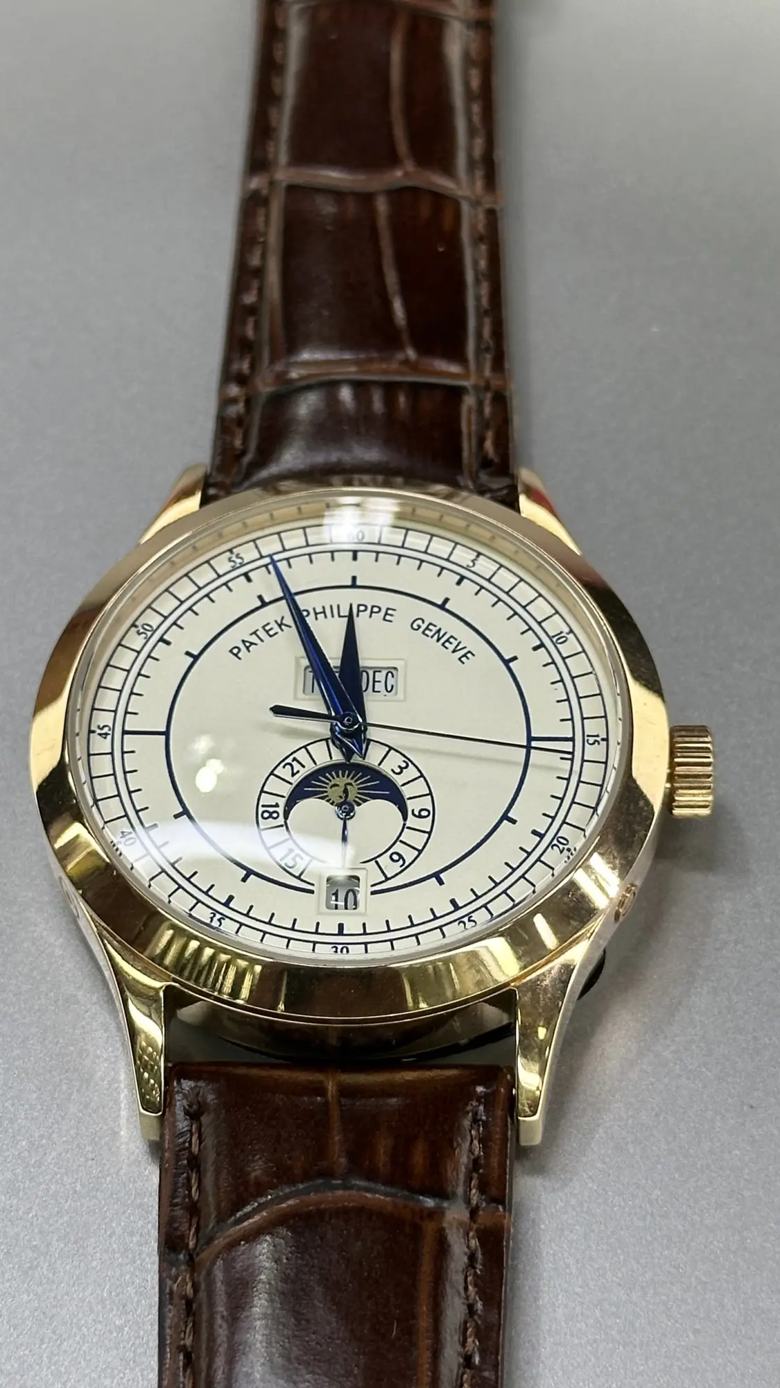 Patek Philippe 5036R - Cuero