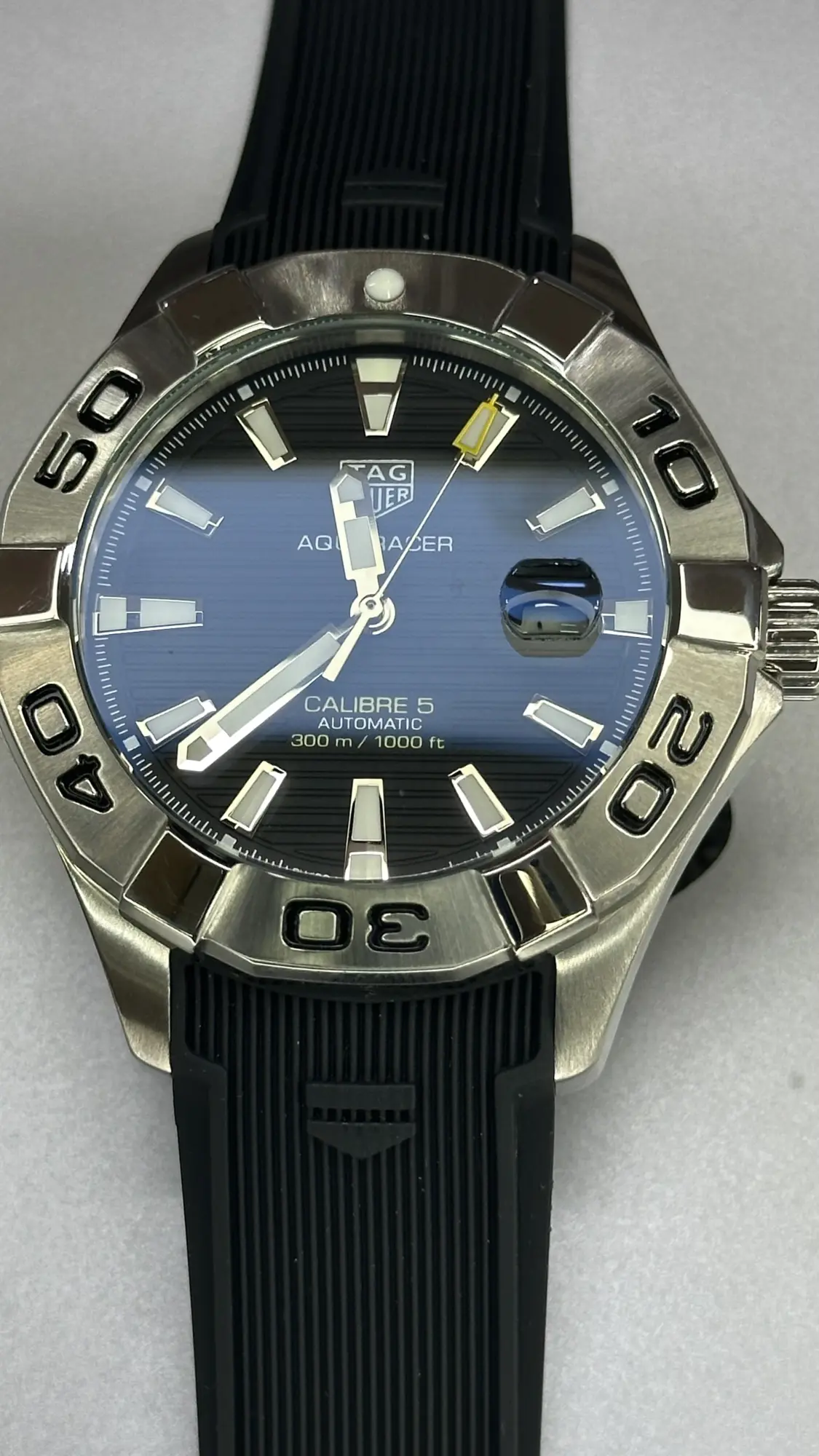 TAG heuer aquarecer calibre 5