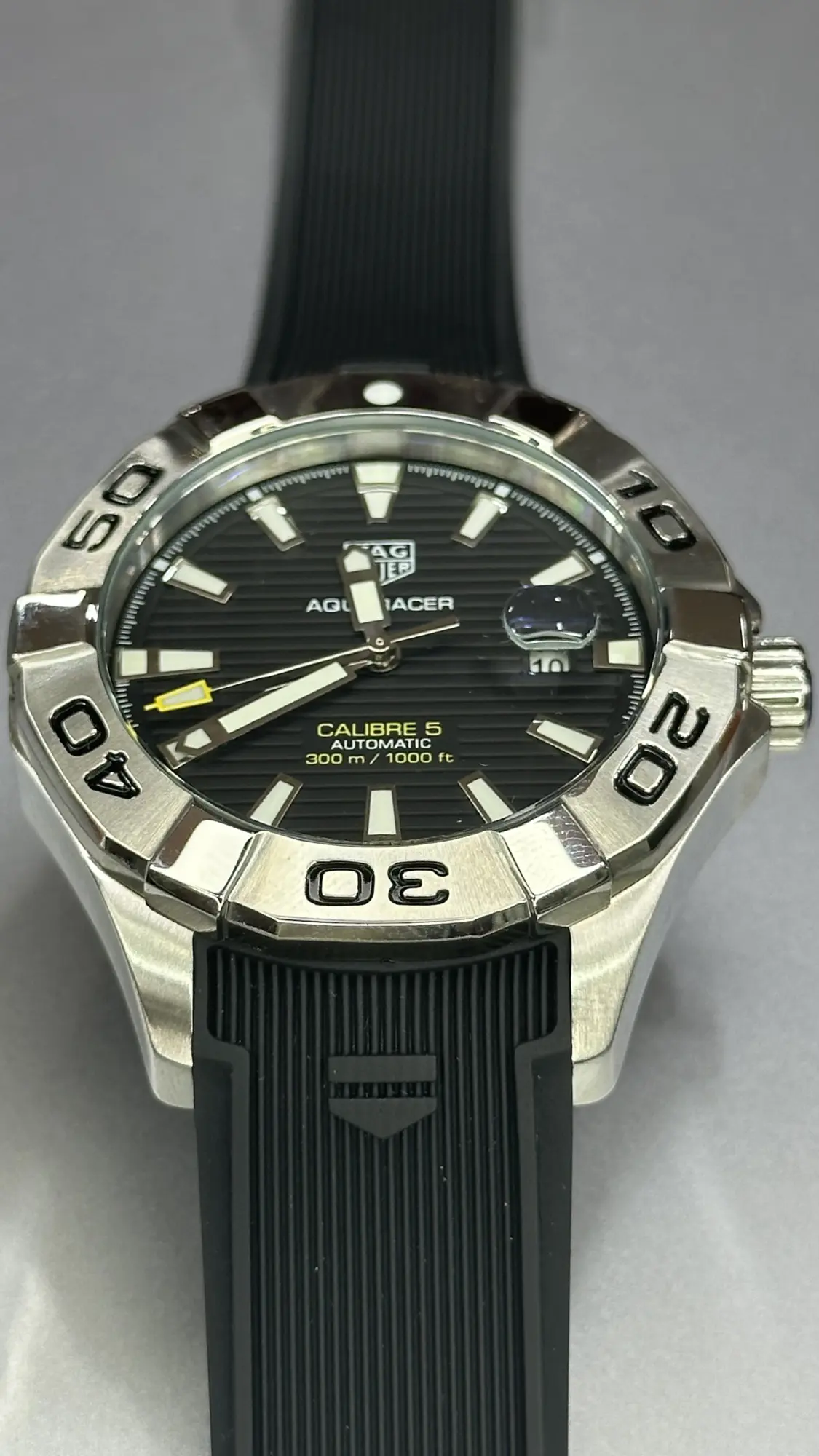 TAG heuer aquarecer calibre 5