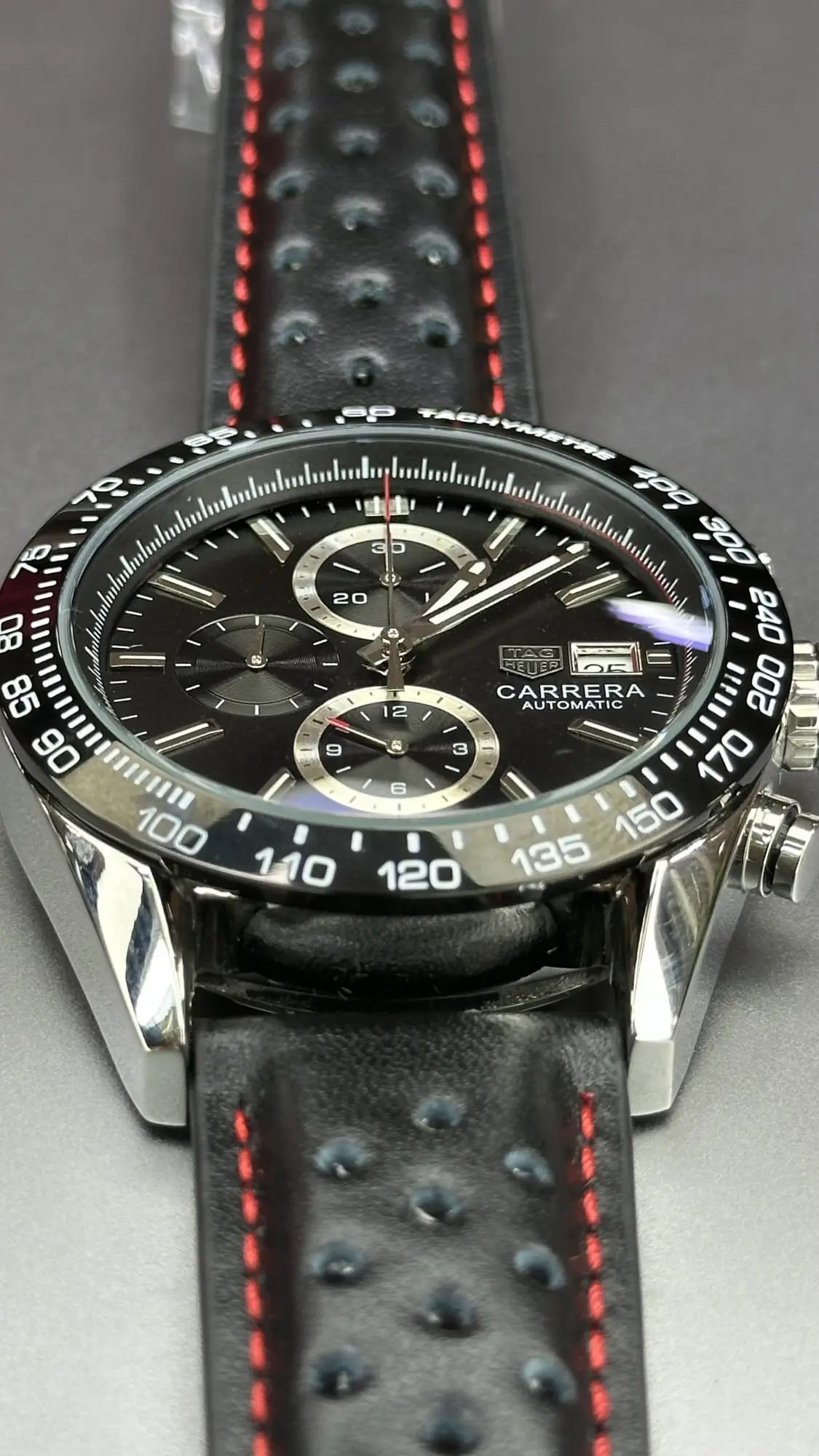 TAG Heuer Carrera Steel - 41 mm