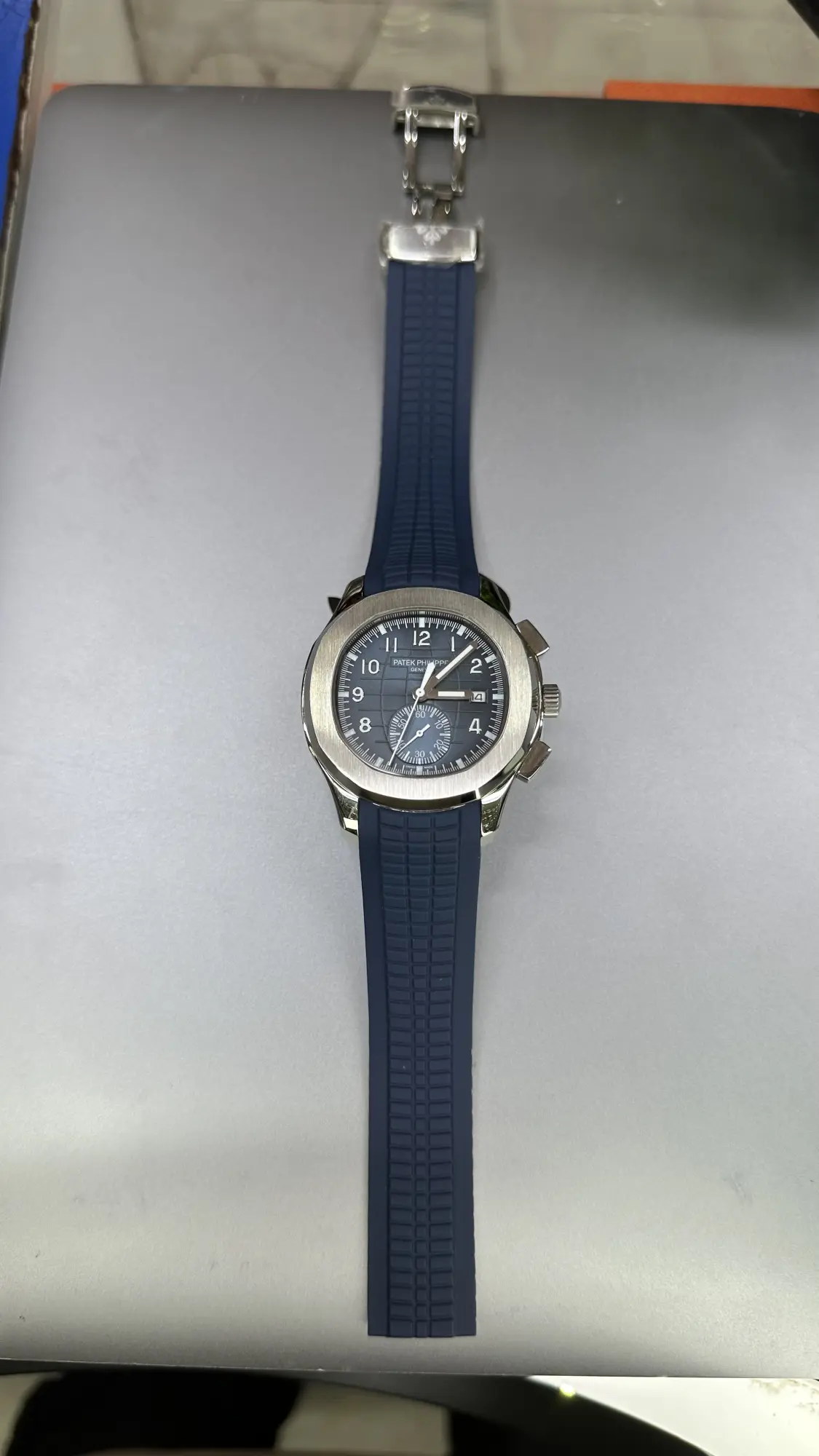 Patek Philippe Aquanaut 5968G-001