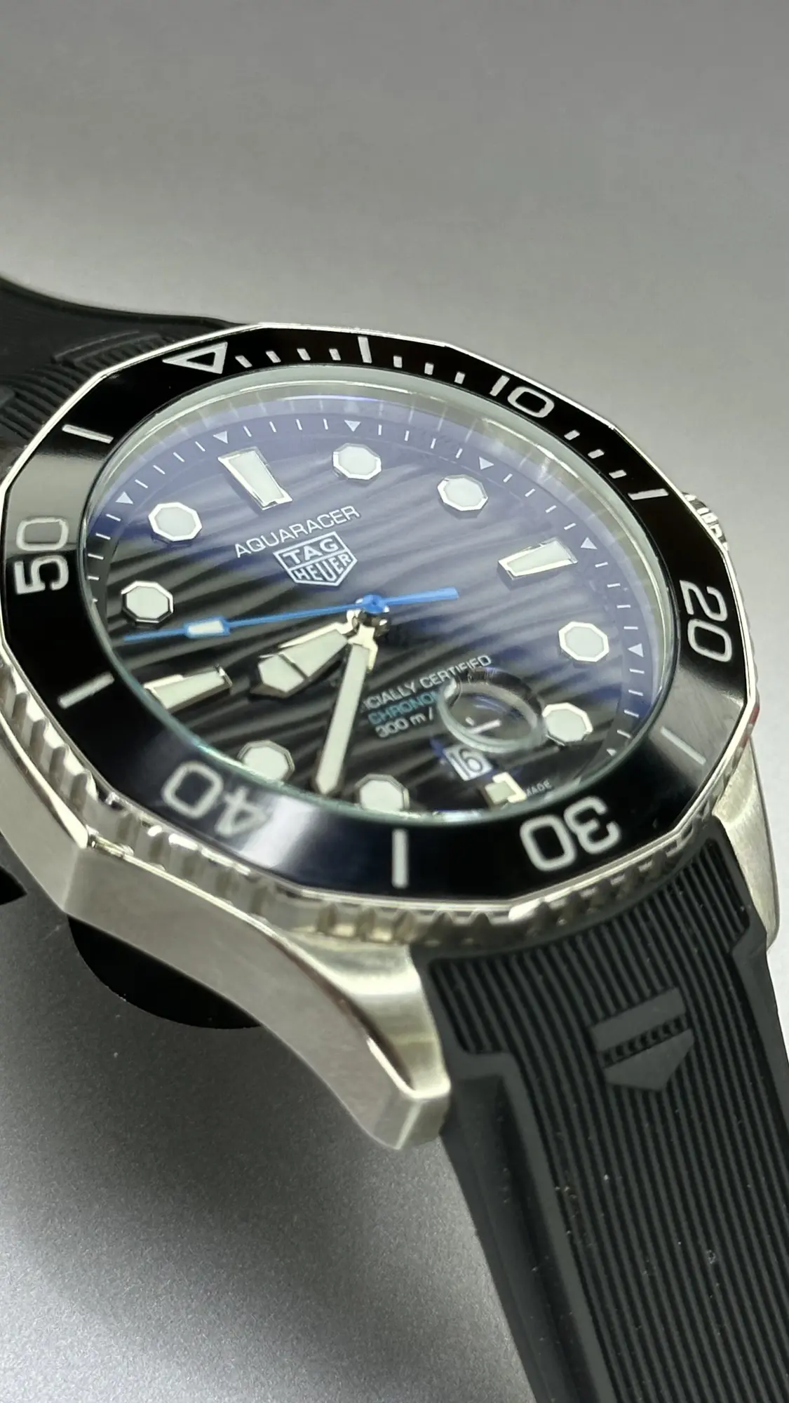 TAG Heuer Aquaracer Professional 300 Date